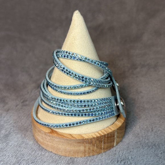 💎Touchstone Crystal💎Denim Blue Swarovski Wrap-Star Bracelet/NWOT - Picture 5 of 5